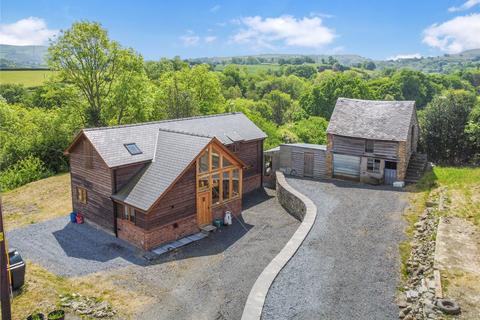 3 bed property, in Mochdre, £650,000