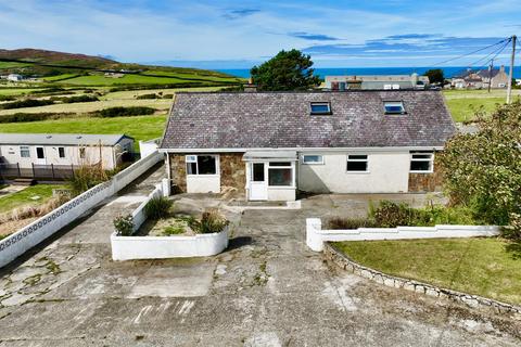 4 bed property, in Aberdaron, £425,000