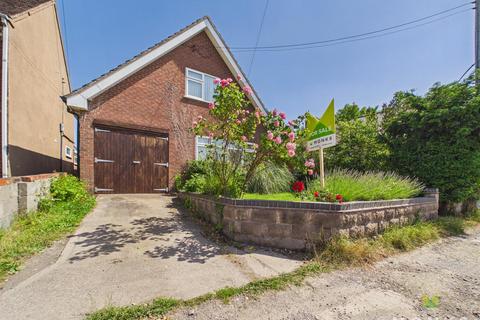 2 bed property, in Pontesbury Hill, £340,000