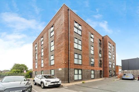 2 bed property, in York Road, £120,000