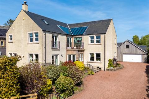 5 bed property, in Kirkwall, £540,000