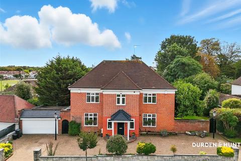 5 bed property, in The Avenue, £2,400,000