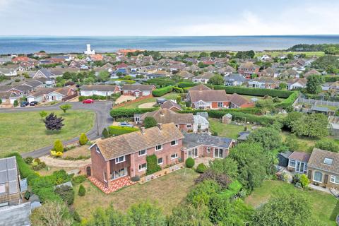 4 bed property, in Hunstanton, £745,000