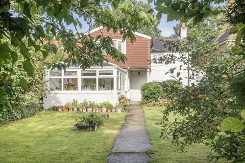 4 bed property, in St. Marys Road, £725,000