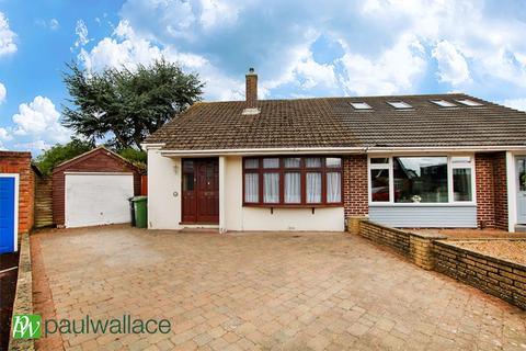 2 bed property, in Brandon Close, £449,995