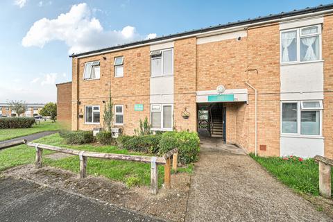 2 bed property, in Eden Grove Road, £225,000