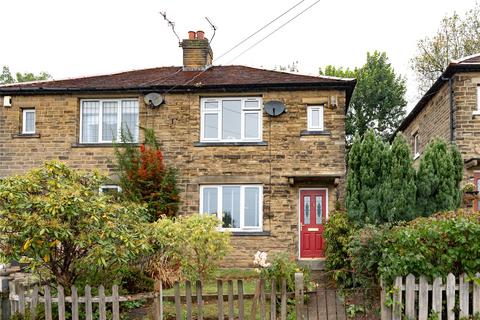 2 bed property, in Moorland Crescent, £249,950