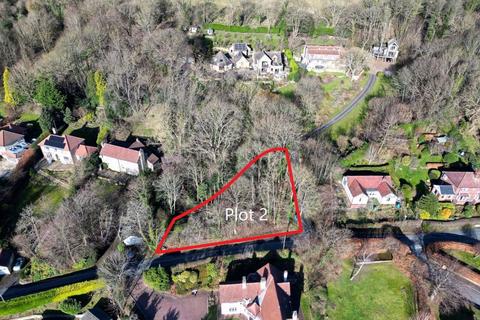 Land, in Land At 34 Carr Hill Lane, £175,000