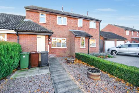 3 bed property, in Neile Close, £190,000