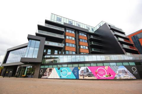 2 bed property, in One The Brayford, £200,000