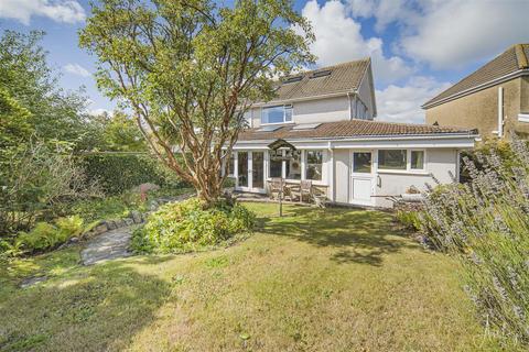 3 bed property, in Three Cliffs Drive, £450,000