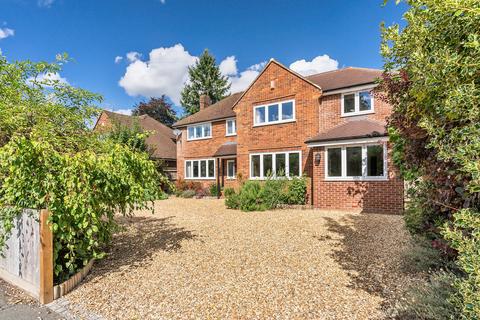 4 bed property, in Wincroft Road, £1,000,000