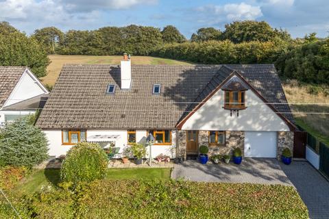 5 bed property, in Dunkeswell, £599,950