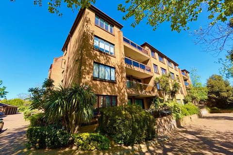 1 bed property, in Widmore Road, £210,000