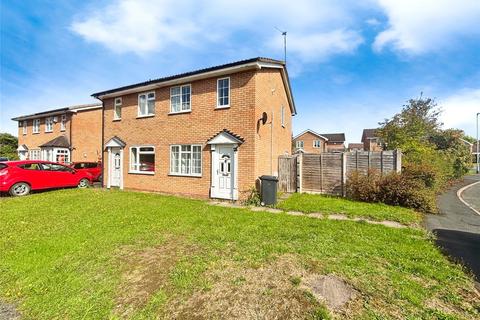 2 bed property, in Cheriton Grove, £215,000