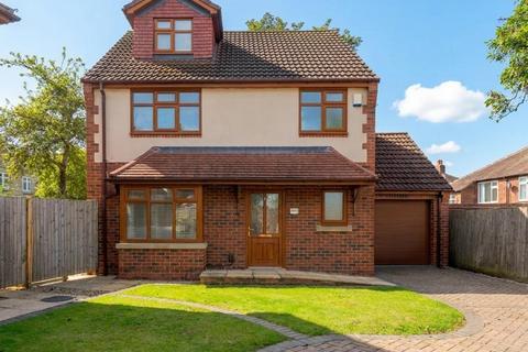 4 bed property, in Sycamore Villa, £599,999
