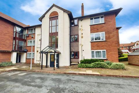 2 bed property, in Knights Court, £110,000
