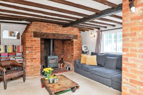 4 bed property, in Church Street, £580,000