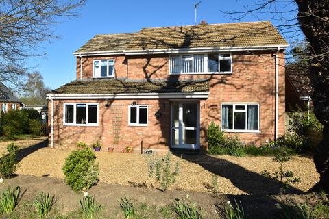3 bed property, in Market Street, £350,000