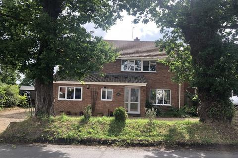 3 bed property, in Market Street, £350,000
