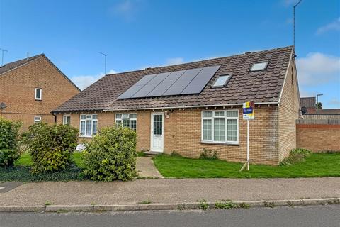 3 bed property, in Davits Drive, £390,000