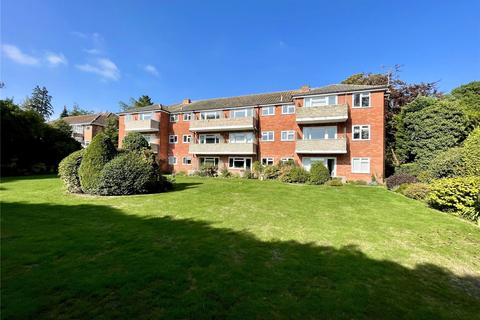 2 bed property, in Portarlington Road, £275,000