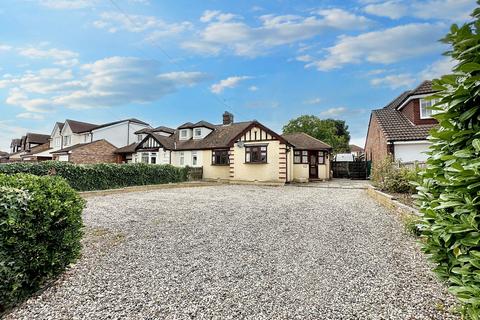2 bed property, in Mill Road, £475,000