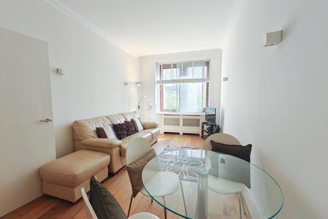 1 bed property, in 9 Belvedere Road, £575,000