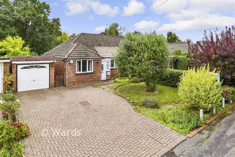 3 bed property, in Brook Lane, £400,000