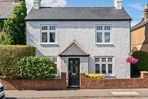 3 bed property, in Eastfield Road, £599,950