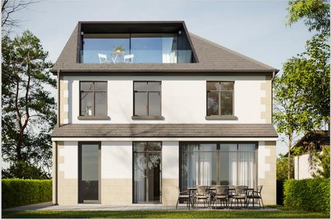 4 bed property, in Newbury, £400,000