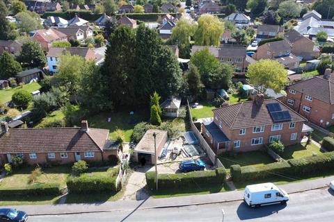 Land, in Malthouse Meadows, £200,000