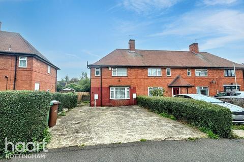 3 bed property, in Tilbury Rise, £180,000