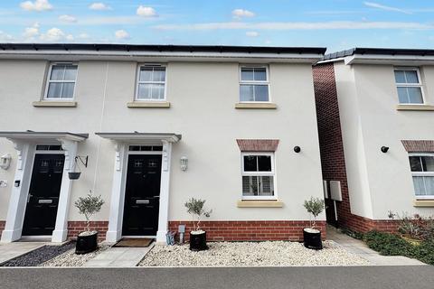 3 bed property, in Moore Drive, £330,000