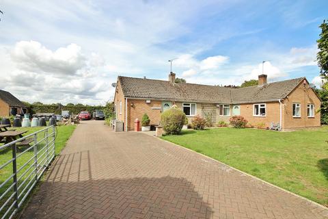 4 bed property, in Pitts Lane, £800,000