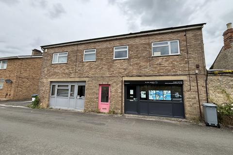 Land, in Eynsham, £595,000