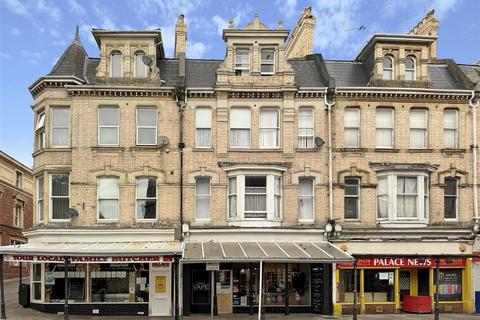 9 bed property, in Palace Avenue, £415,000