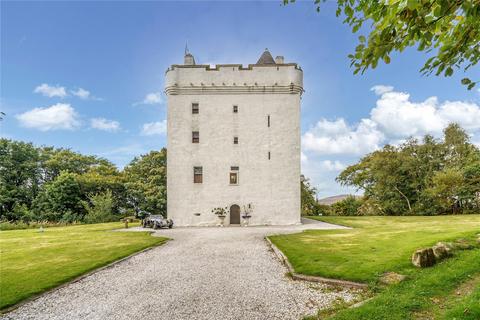 6 bed property, in Law Castle, £900,000