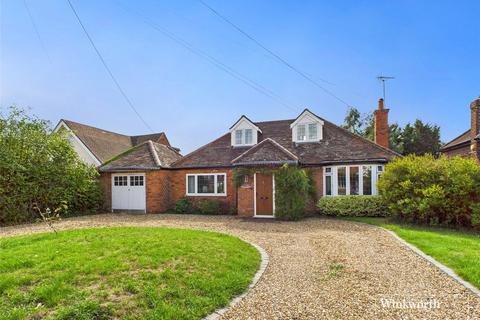 4 bed property, in Highdown Avenue, £800,000