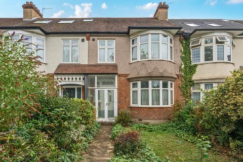 3 bed property, in Rectory Road, £675,000