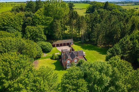 4 bed property, in Lawn Bank House, £950,000