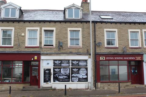 3 bed property, in Manchester Road, £110,000