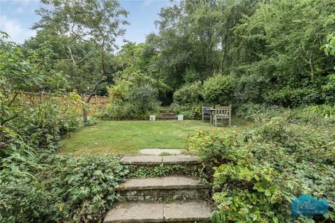 3 bed property, in Hendon Wood Lane, £1,200,000