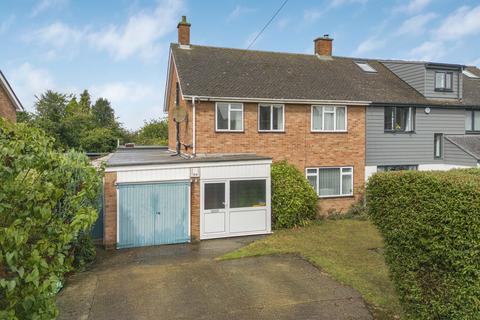 5 bed property, in Beaumont Road, £750,000