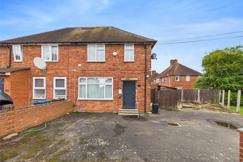 3 bed property, in Hinkler Road, £540,000