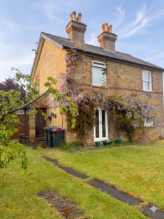 3 bed property, in Nackington Road, £375,000