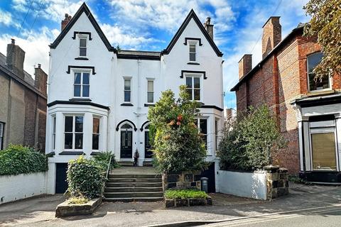 6 bed property, in Stamford Road, £1,250,000
