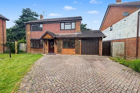 4 bed property, in Sandford, £475,000