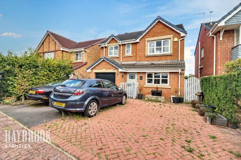 4 bed property, in Lynham Avenue, £350,000