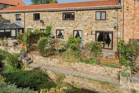 3 bed property, in Low Mill Court, £350,000